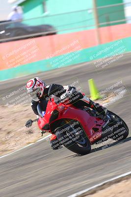media/Oct-15-2022-TrackXperience (Sat) [[8f70b8b0be]]/Group 2/session 3 turn 4/